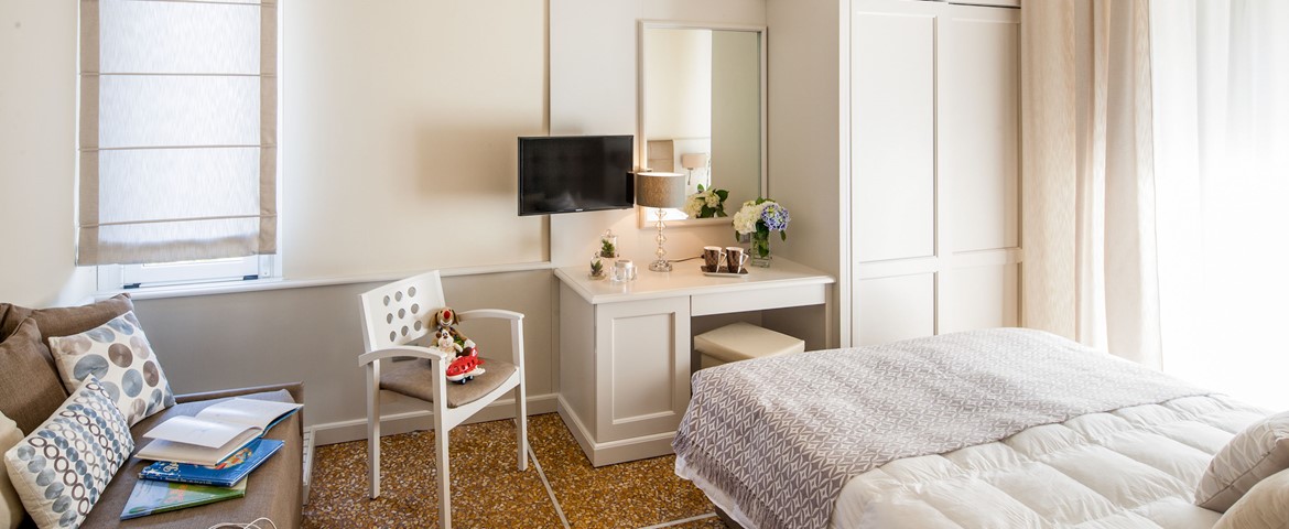 HOTEL MEDITERRANEO