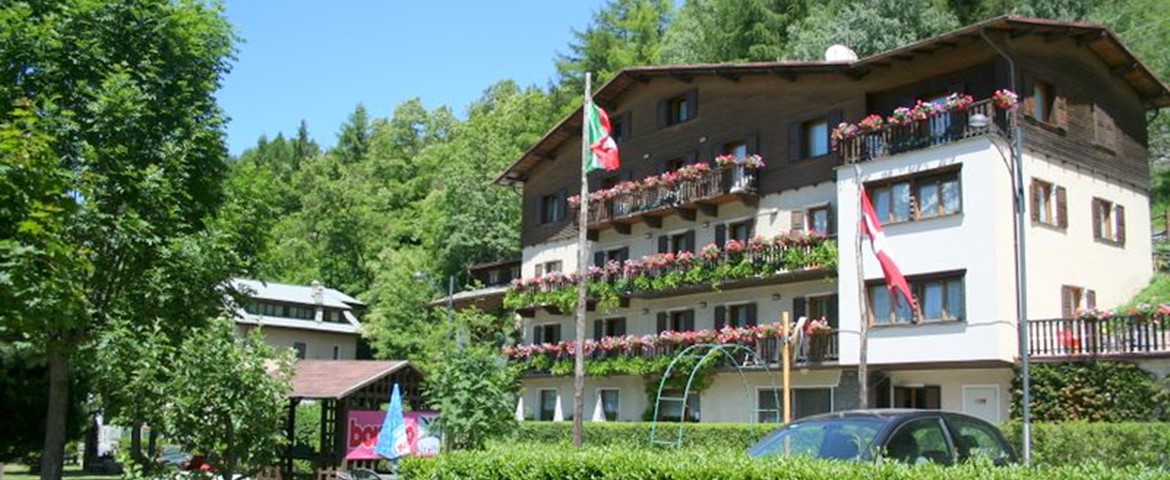HOTEL DANIELA