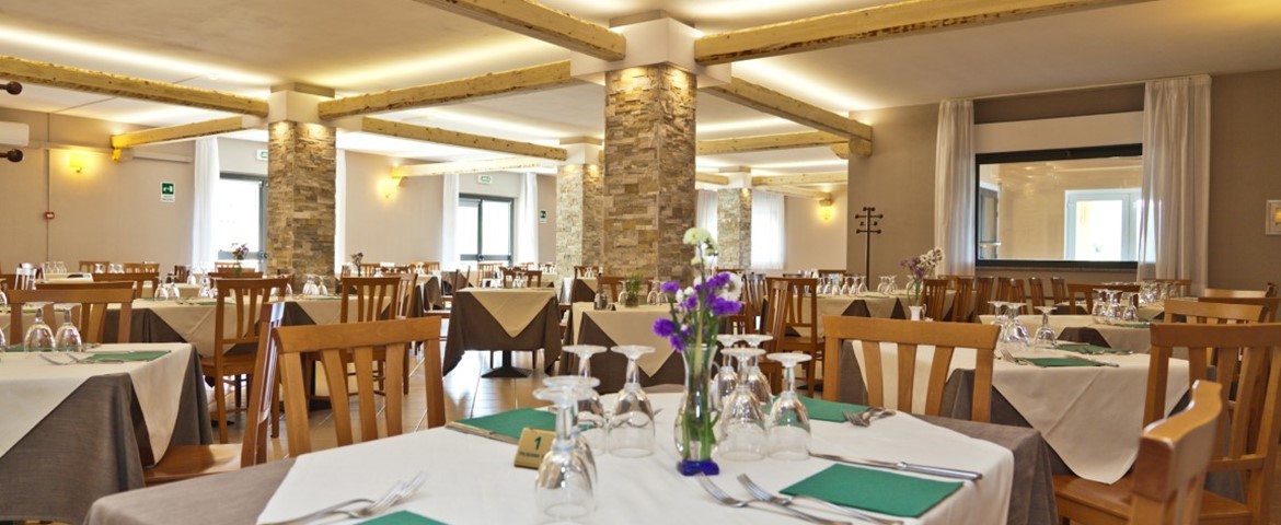 HOTEL RISTORANTE PAUSANIA INN SRL