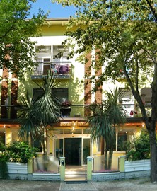 HOTEL METRON