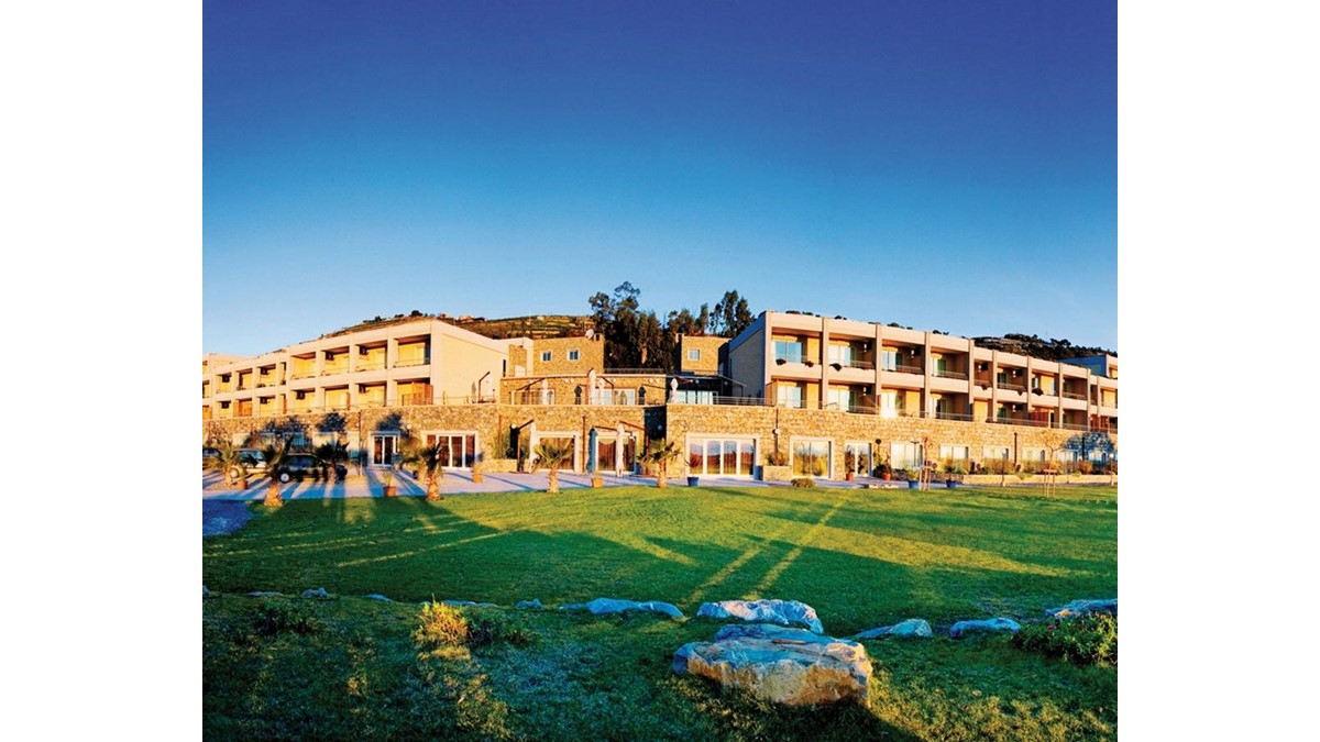 Hotel Aregai Marina